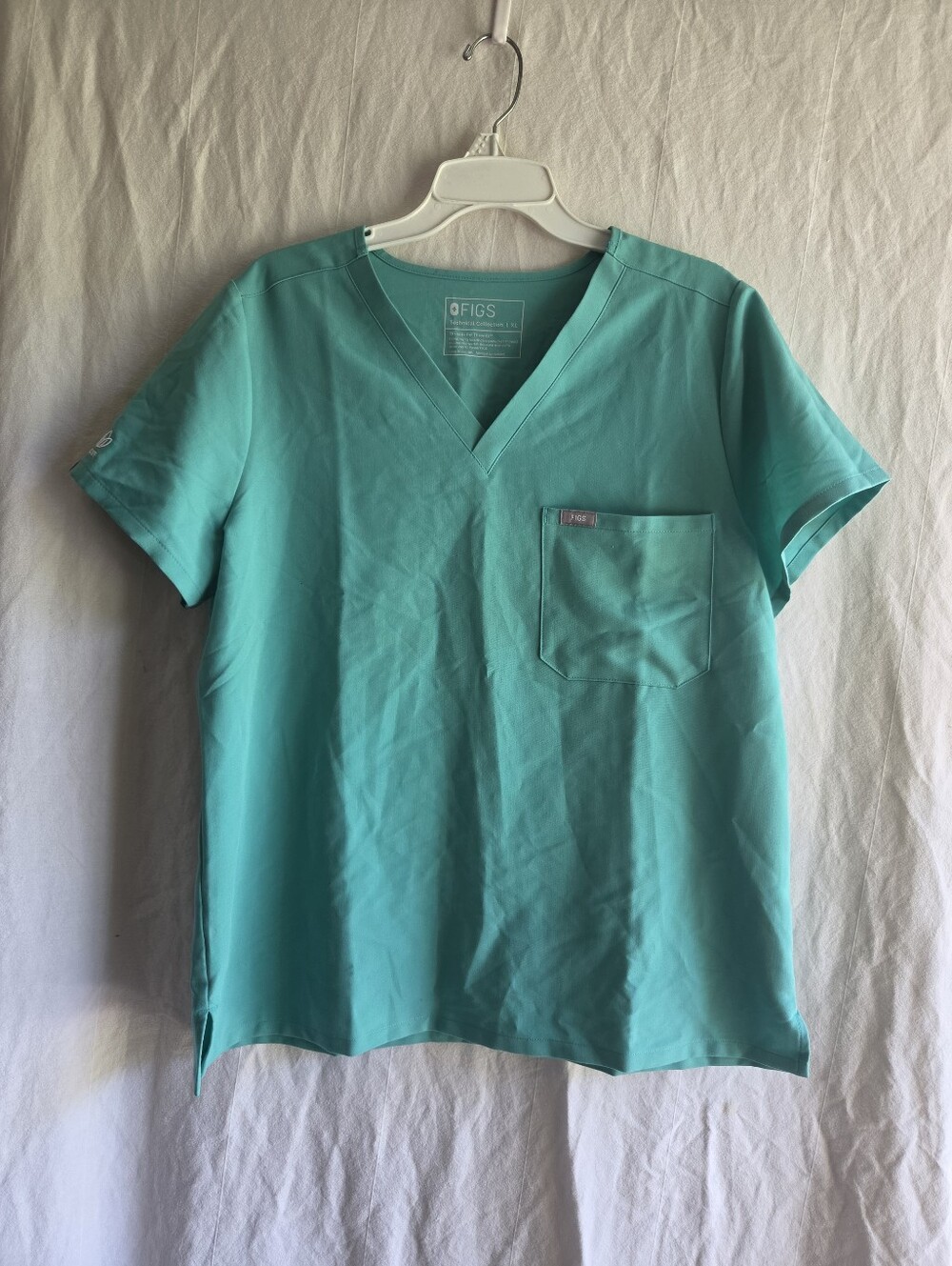 FIGS Catarina One-Pocket Scrub Top Women’s XL Pastel Green Medical Nurse Dental